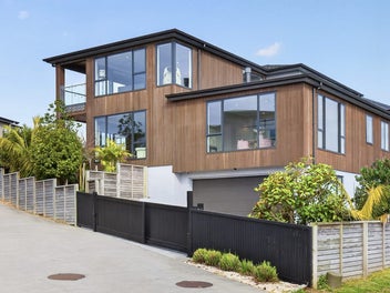 Coastal Sophistication, Family Proportions