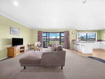 Parkside Brick Beauty – Space, Privacy & Lifestyle