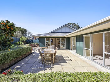 CLASSIC KIWI LIVING - SPACE & SUNSHINE