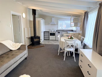 MOVE IN READY - FAMILY LIVING