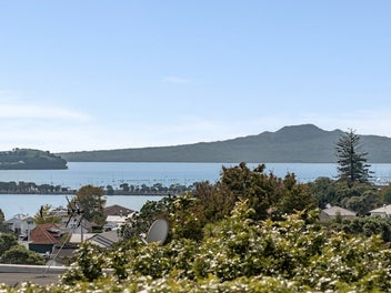 Elevated Remuera, Exceptional Living