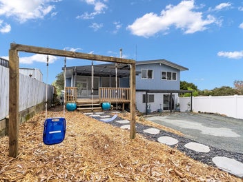 3 Bed + 2 Downstairs rooms