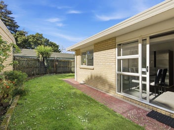 3 Weeks to Sell! One Home Too Many.
