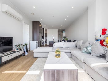 Super bargain 3 Bed in Sugartree with 2 Carparks