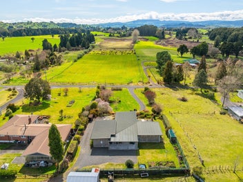 Family Space, Views & Zoned For Owhango...
