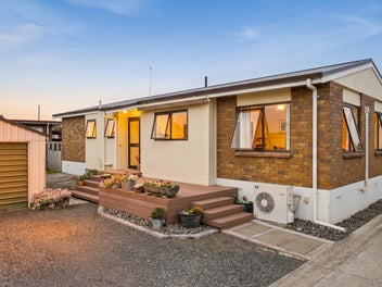 Freehold Easy Living in a Lovely Location