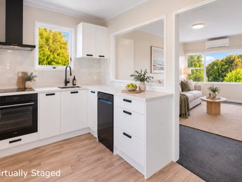 Kingsland Living, Unlocked