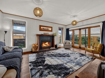 Warmth, Space & Timeless Style