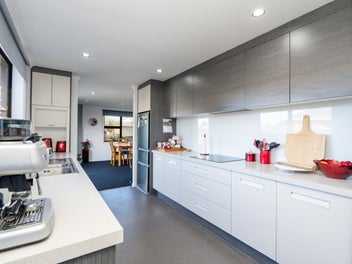 Easy Living in Kildare Mews!