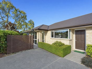 Private Somerfield Setting