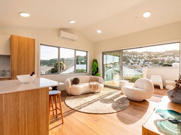 Brand New & Finished - Move In for Summer!