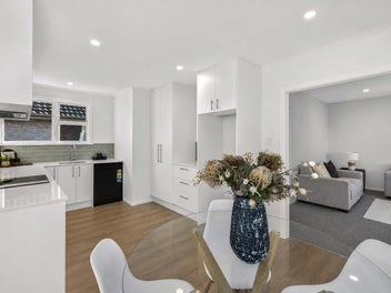 FRESHLY RENOVATED WITH A STUDIO!