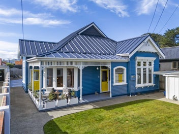 Single Level St Clair Living