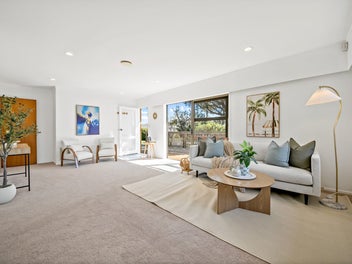 Brick One level Low Maintenance Prime Farm Cove!