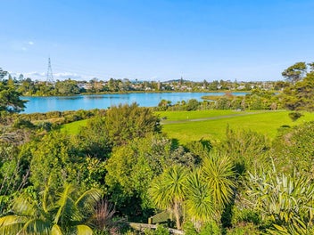 VIEWS, POTENTIAL — A RARE RESERVE-SIDE OPPORTUNITY
