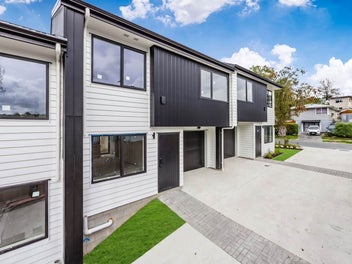 Brand New Townhouses, Lots 1–4 Available