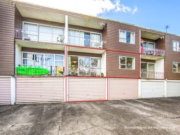 Easy Living in the Heart of New Lynn