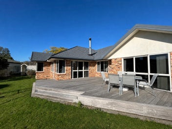 Image 1 of 8