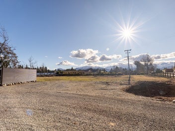 Rare Land, Remarkable Location