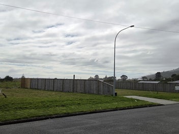 Cobden Sections Titled & Ready to Build - $80,000