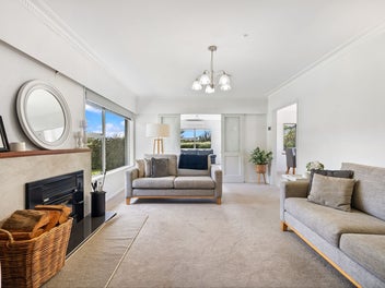 The Sweet Spot Between Town & Country