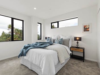 29 Scott Road Going to Auction – Be Quick!