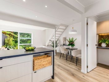 Fully Renovated, Cute and Cosy!