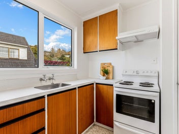 Two-Bedroom Townhouse – Super Convenient...