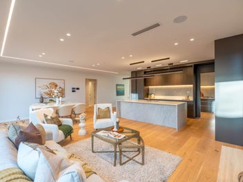 Architectural Sophistication & Smart Living in...