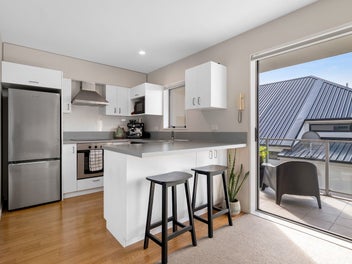 Two Carparks, Two Bedrooms, One Smart Move