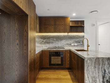 Two Separate Apartments - 1 x 2 bed and 1 x Studio