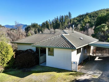 Country Living with Space and Views