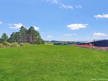 Big Skies, Rural Views & a Blank Canvas