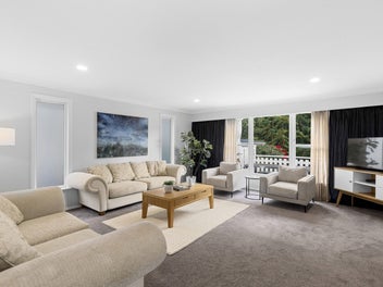 3 bedrooms, 3 Living, Double Garage & Carport