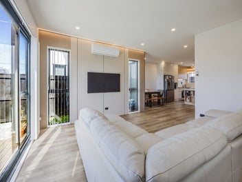 Lock & Leave - Near-New 3-Bedroom Townhouse