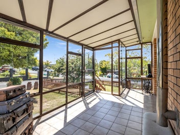 Comfort, Character & Convenience in Glenview