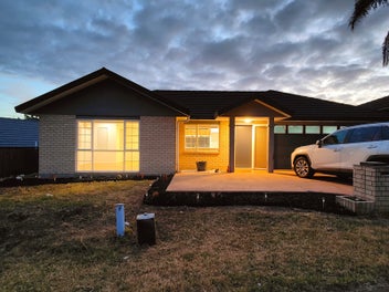Image 1 of 14