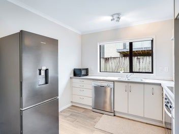 Modern 2BR Unit in Central Frankton Location