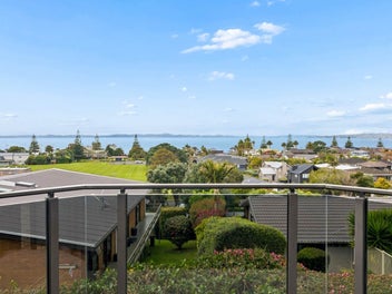 Spectacular Views, Space & Lifestyle