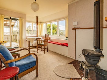 Multi-titled units - appraised $62,500 p.a. return