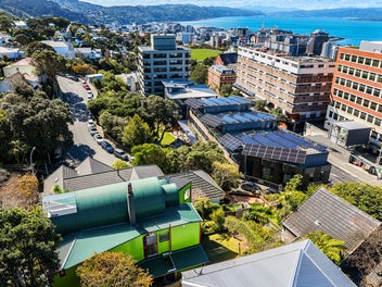 AFFORDABLE IN-ZONE KELBURN!
