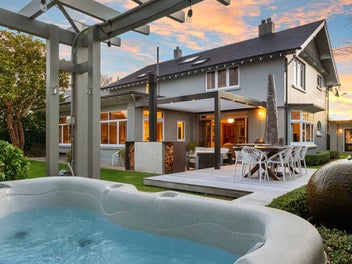 A Fendalton Original, Built to Last