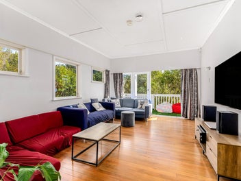 PRIVATE, PEACEFUL & FULL OF POSSIBILITIES