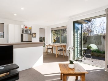 HILLSBOROUGH GEM - OWNER NEEDS OUT!
