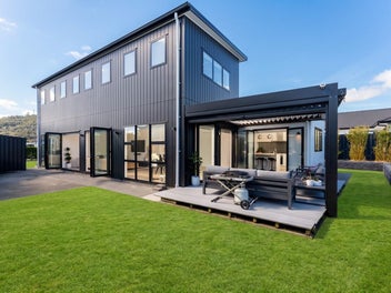 Modern Family Living!