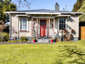 Image 1 of 1