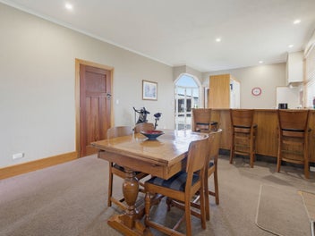 Space, Warmth and a Relaxed Hampstead Feel