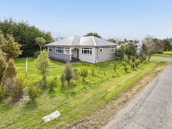 Your First Home in the Heart of Waitati