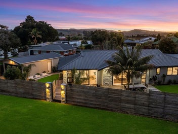 Auction this Tuesday 3pm Register now.