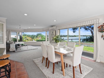 Premium waterfront retreat!